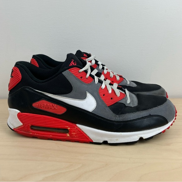 Nike Men’s Size 13.0 Air Max 90 Classic Black Infrared Athletic Running Shoes - Picture 1 of 14
